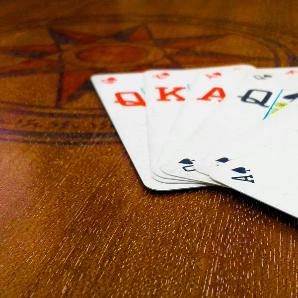 问鼎娱乐21点游戏